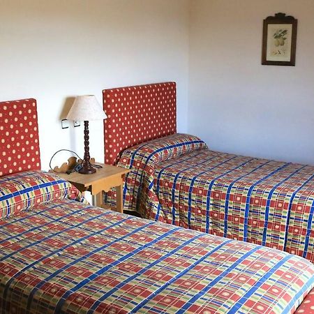 Hotel Miralba Alba De Los Cardanos Bagian luar foto